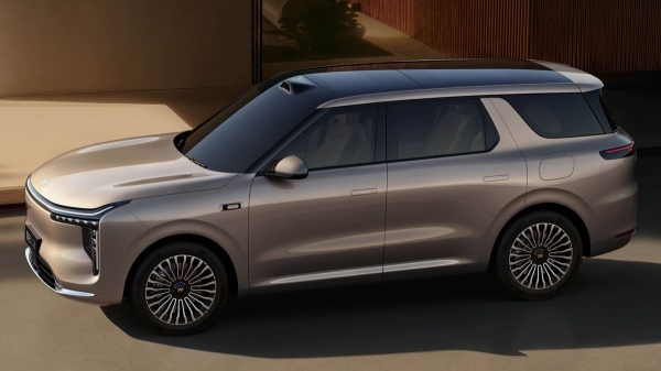 Гибридный кроссовер IM LS8 приготовился к дебюту Гибридный кроссовер IM LS8 приготовился к дебюту