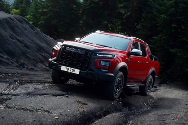 В России начались продажи пикапа JAC T9 Urban с пружинной задней подвеской