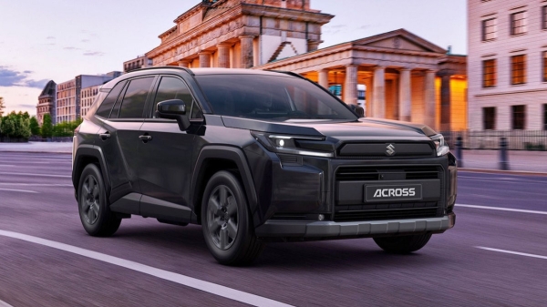 Кроссовер Toyota RAV4 вновь перевоплотился в Suzuki Across