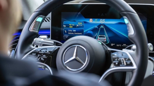 Власти Китая ужесточают правила для беспилотных автомобилей