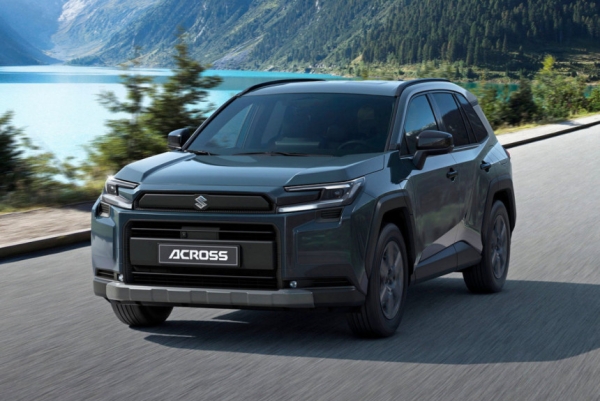Кроссовер Toyota RAV4 вновь перевоплотился в Suzuki Across