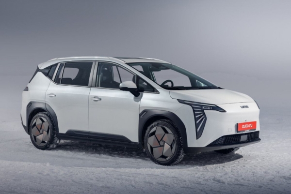 Яндекс представил свой первый автомобиль UMO 5