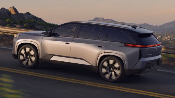 Новая Toyota Highlander стала электромобилем