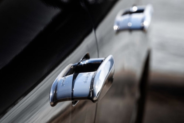 В Китае запретили электромобили с электронными выдвижными ручками дверей