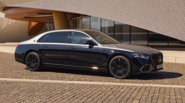 Дебютировал обновленный Mercedes‑Maybach S-класса