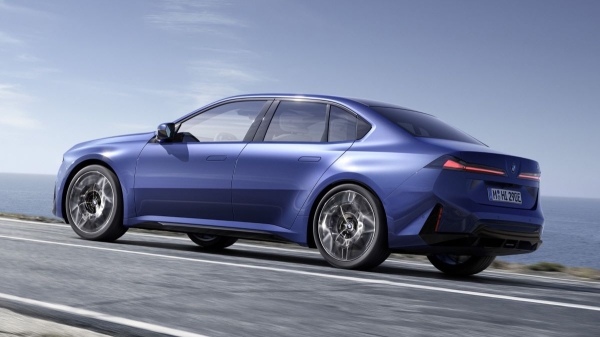 BMW i3: новая «трешка» на батарейках BMW i3: новая «трешка» на батарейках