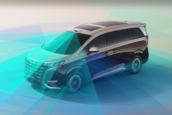 Минивэн Denza D9 обновился и получил продвинутую батарею Минивэн Denza D9 обновился и получил продвинутую батарею