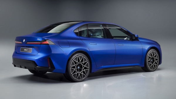 BMW i3: новая «трешка» на батарейках BMW i3: новая «трешка» на батарейках