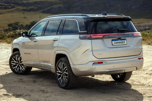 В Бразилии обновлен локальный Jeep Commander В Бразилии обновлен локальный Jeep Commander