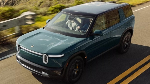 В США полностью рассекречен кроссовер Rivian R2