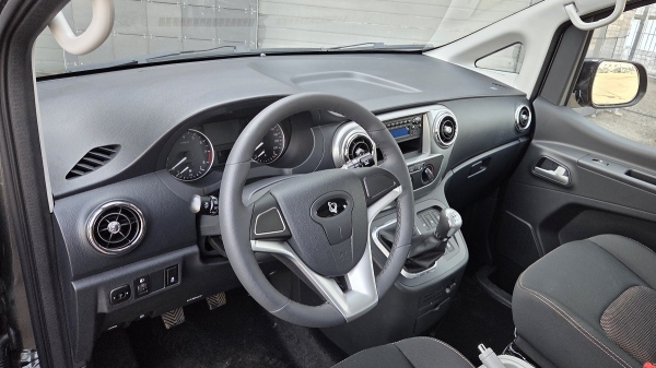 В России начались продажи микроавтобуса Sollers SF1 В России начались продажи микроавтобуса Sollers SF1