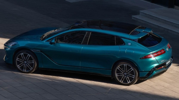 Обновленная Denza Z9 GT стала самым дальнобойным электрокаром