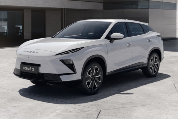 Обновленная Omoda C5 обрела полный привод: известна цена