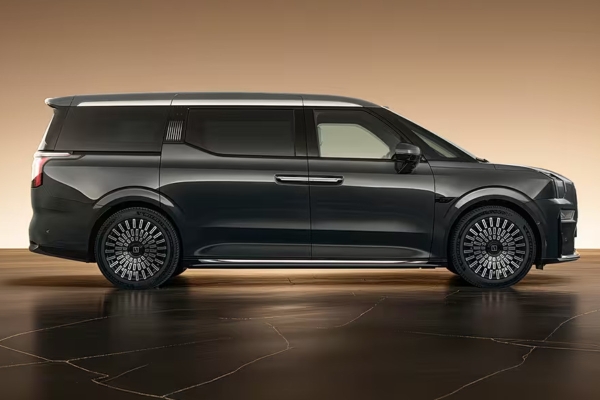 Zeekr 009 готовится к повторному обновлению Zeekr 009 готовится к повторному обновлению