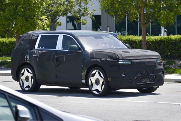 Флагманский Genesis GV90 получит двери в стиле Rolls-Royce