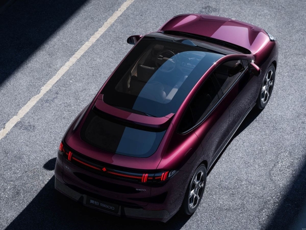 Концерн GAC показал купеобразный кроссовер Hyptec S600