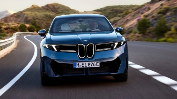 Представлен заднеприводный вариант кроссовера BMW iX3