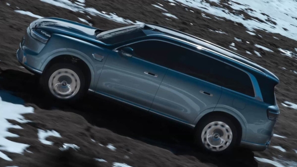 Флагманский кроссовер Aito M9 приготовился к обновлению