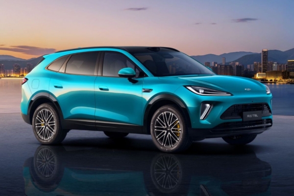 Большой и дешевый гибрид Chery Fulwin T9L дебютировал в Китае Большой и дешевый гибрид Chery Fulwin T9L дебютировал в Китае