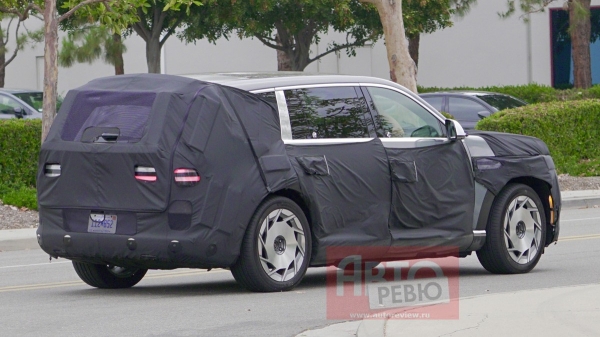 Флагманский Genesis GV90 получит двери в стиле Rolls-Royce