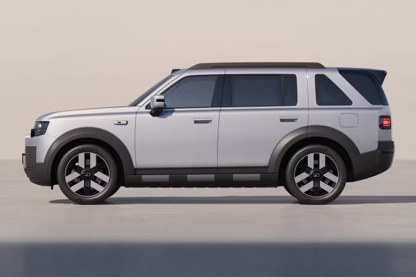 Возрожденный Freelander: опубликованы фирменные фото без маскировки