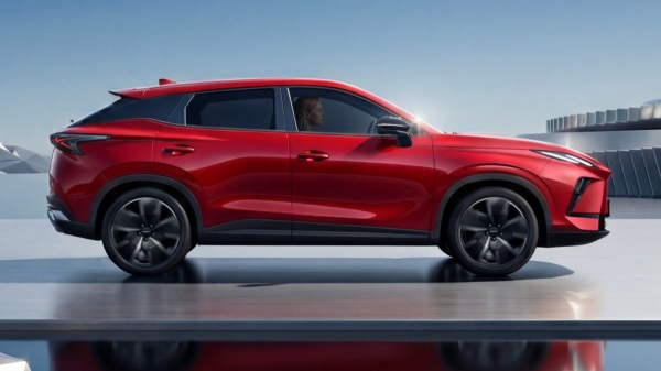 Обновленная Omoda C5 обрела полный привод: известна цена