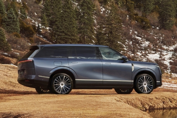 Xpeng представил флагманский кроссовер уровня Li L9 Xpeng представил флагманский кроссовер уровня Li L9