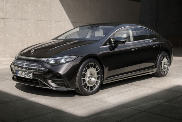Mercedes-Benz EQS перенес глобальное техническое обновление