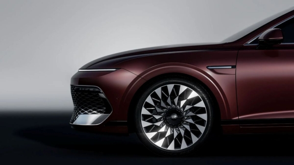 Обновленный Hyundai Grandeur обрел иную внешность и новый салон