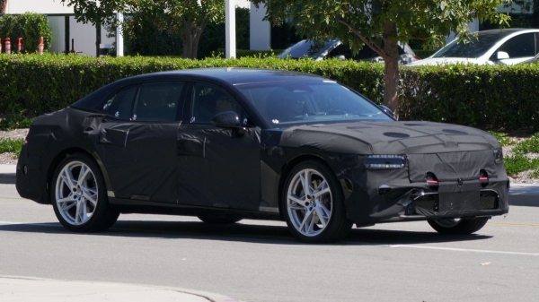 Флагманский седан Genesis G90 приготовился к обновлению Флагманский седан Genesis G90 приготовился к обновлению