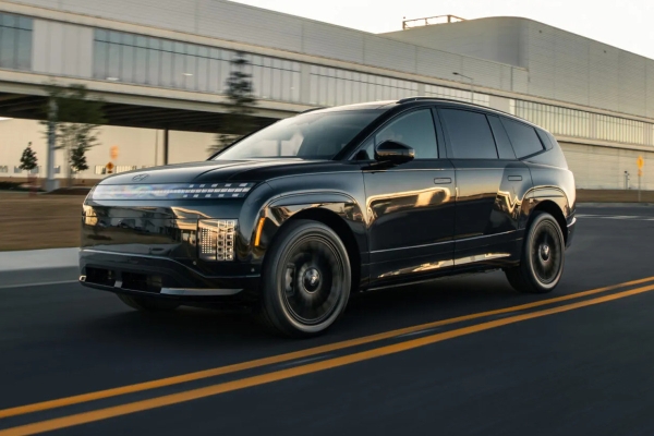 Топовый Hyundai Ioniq 9 Calligraphy обзавелся &laquo;черной&raquo; спецверсией