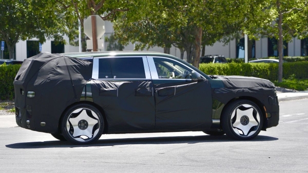 Флагманский Genesis GV90 получит двери в стиле Rolls-Royce