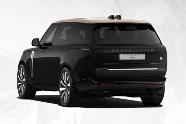 Range Rover обзавелся спецверсией в честь года Лошади Range Rover обзавелся спецверсией в честь года Лошади