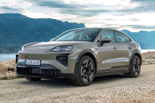  Представлен купеобразный Porsche Cayenne Electric