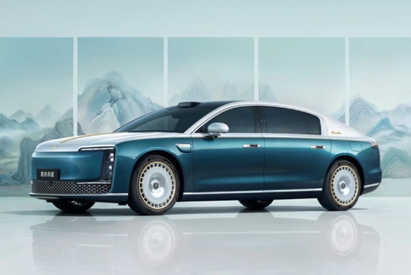 Maextro S800 Grand Design: китайская роскошь в позолоте