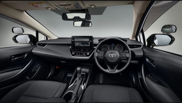 Toyota Corolla в Японии сохранила &laquo;механику&raquo;, но только для автошкол
