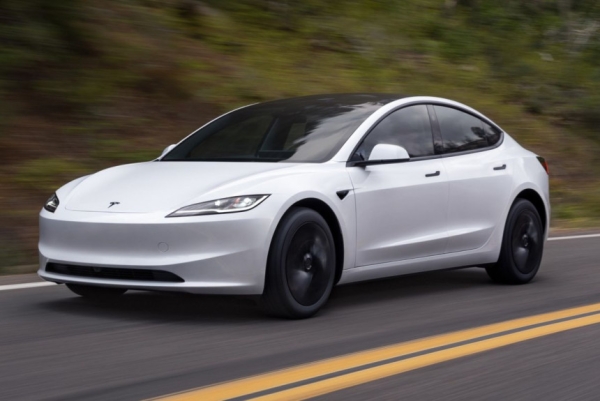 Китайская Tesla Model 3 для Канады: вдвое дешевле, чем из США