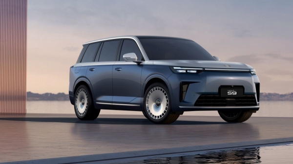 Для России анонсирован флагманский кроссовер GAC S9