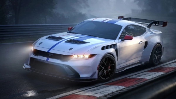 Ford Mustang GTD обзавелся спецверсией в честь юбилея США Ford Mustang GTD обзавелся спецверсией в честь юбилея США