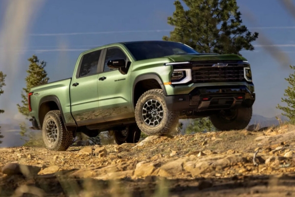 Анонсирован пикап Chevrolet Silverado нового поколения Анонсирован пикап Chevrolet Silverado нового поколения