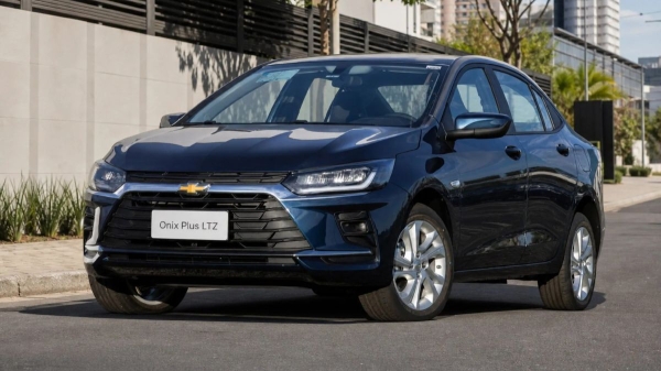Хэтчбек Chevrolet Onix прикинулся паркетником и фургоном Хэтчбек Chevrolet Onix прикинулся паркетником и фургоном