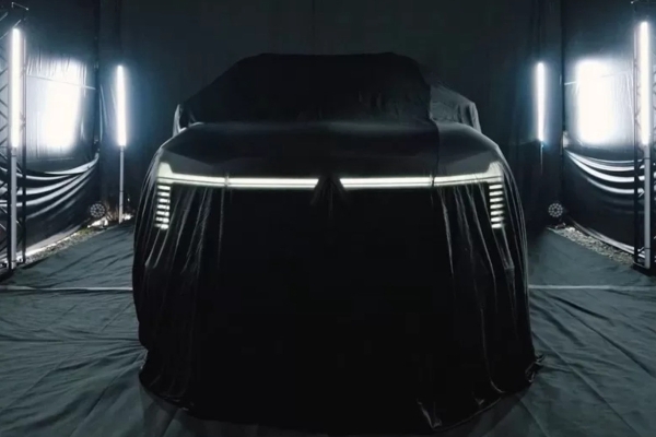 Возрожденный Mitsubishi Pajero показали на новых кадрах Возрожденный Mitsubishi Pajero показали на новых кадрах