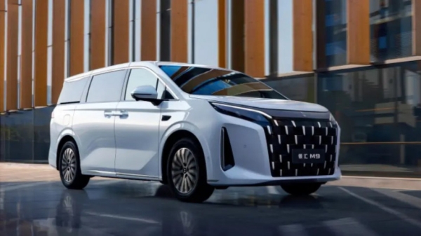 Корпоративный минивэн BYD Linghui M9 дебютировал в Китае Корпоративный минивэн BYD Linghui M9 дебютировал в Китае