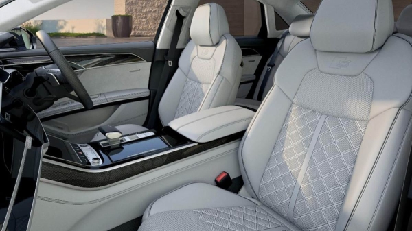 Седан Audi A8 прощается с Японией особой версией