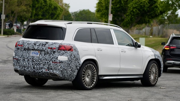 На подходе обновленный кроссовер Mercedes-Maybach GLS На подходе обновленный кроссовер Mercedes-Maybach GLS