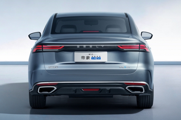 Гибрид Geely Emgrand i-HEV выходит на китайский рынок Гибрид Geely Emgrand i-HEV выходит на китайский рынок