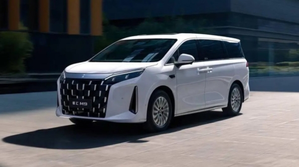Корпоративный минивэн BYD Linghui M9 дебютировал в Китае Корпоративный минивэн BYD Linghui M9 дебютировал в Китае