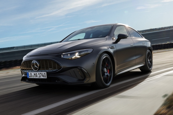 Mercedes-Benz CLA получил трехмоторную электроверсию от AMG Mercedes-Benz CLA получил трехмоторную электроверсию от AMG
