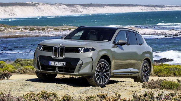Представлен кроссовер BMW X5 пятого поколения Представлен кроссовер BMW X5 пятого поколения