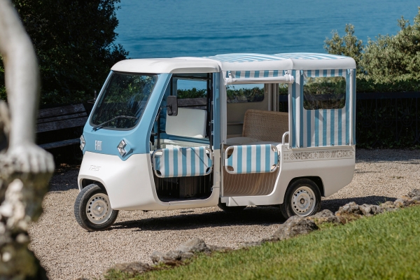 Fiat показал электрического наследника компактвэна Multipla (и не только его) Fiat показал электрического наследника компактвэна Multipla (и не только его)